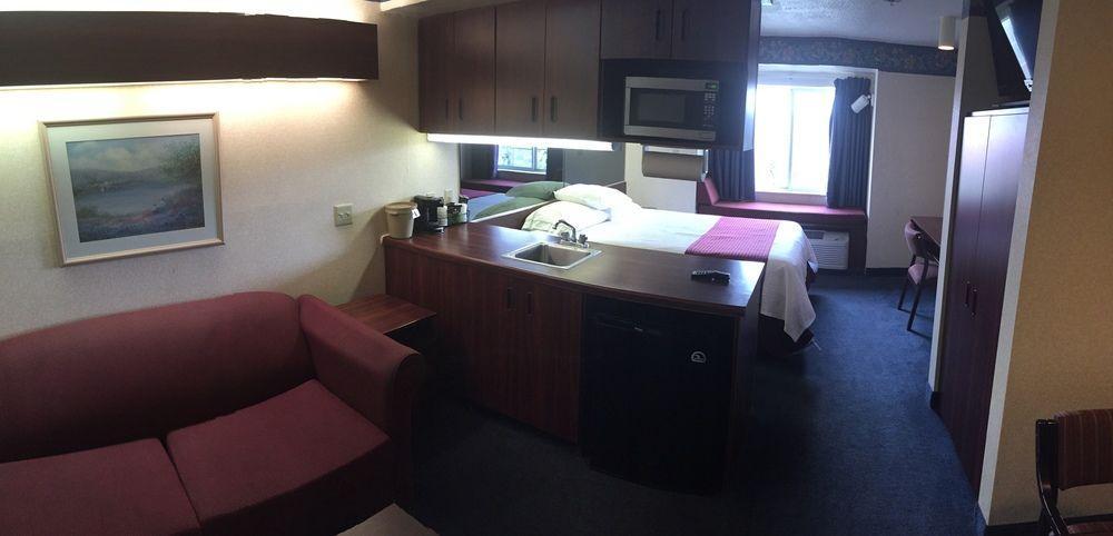 6-streetsboro, Oh Hotel