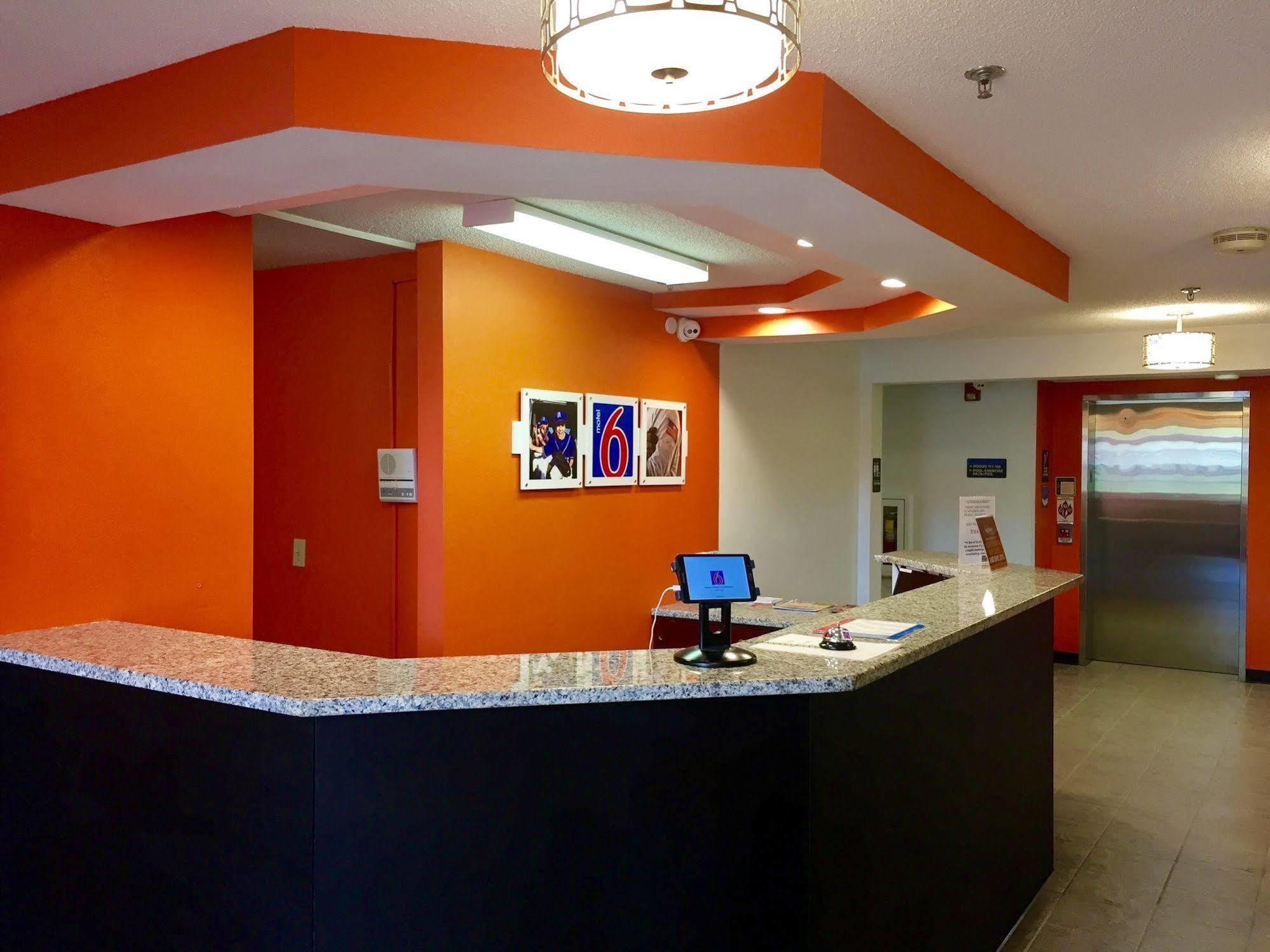Hotel 6-streetsboro, Oh Streetsboro