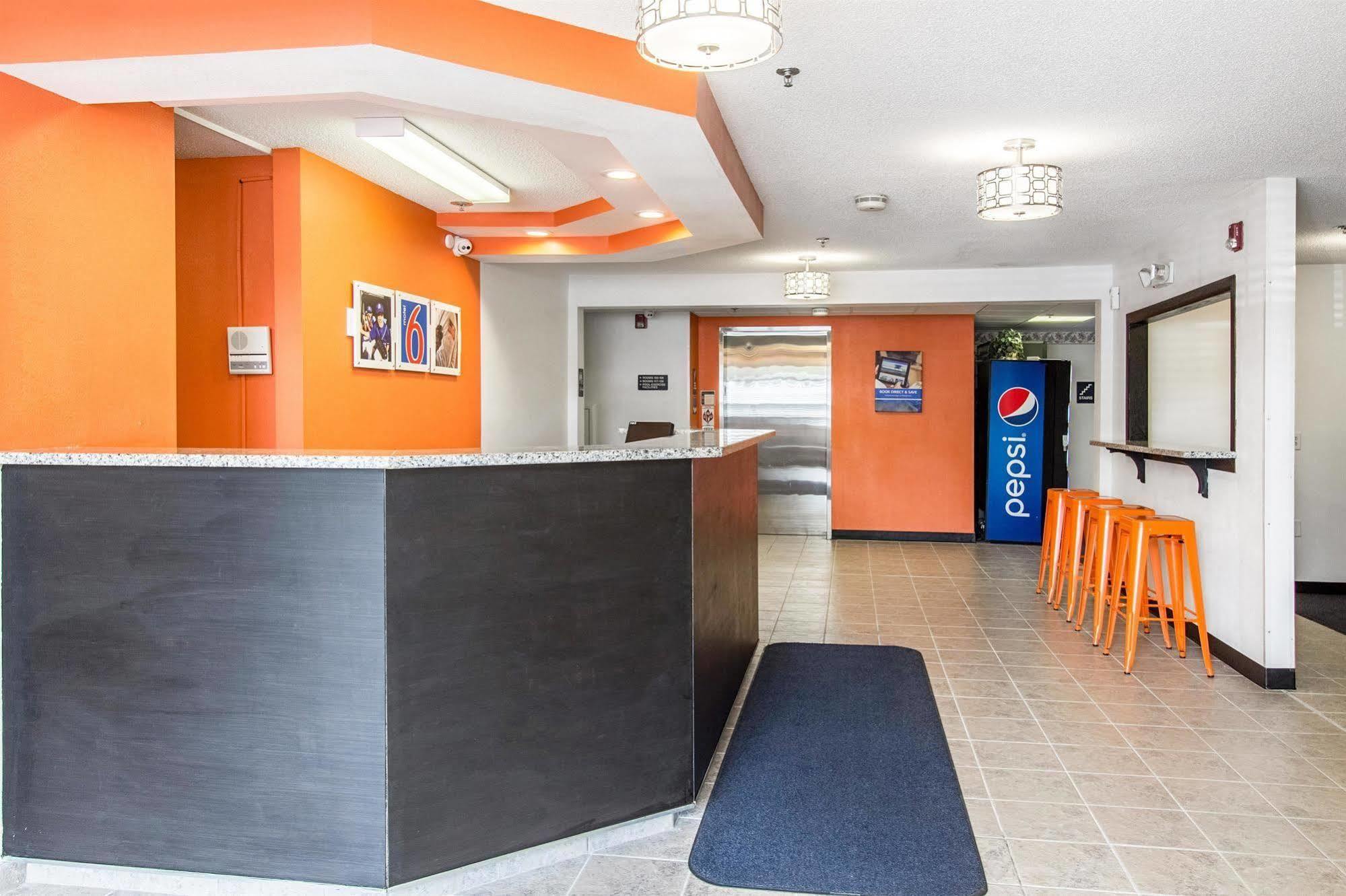 6-streetsboro, Oh Hotel 2*